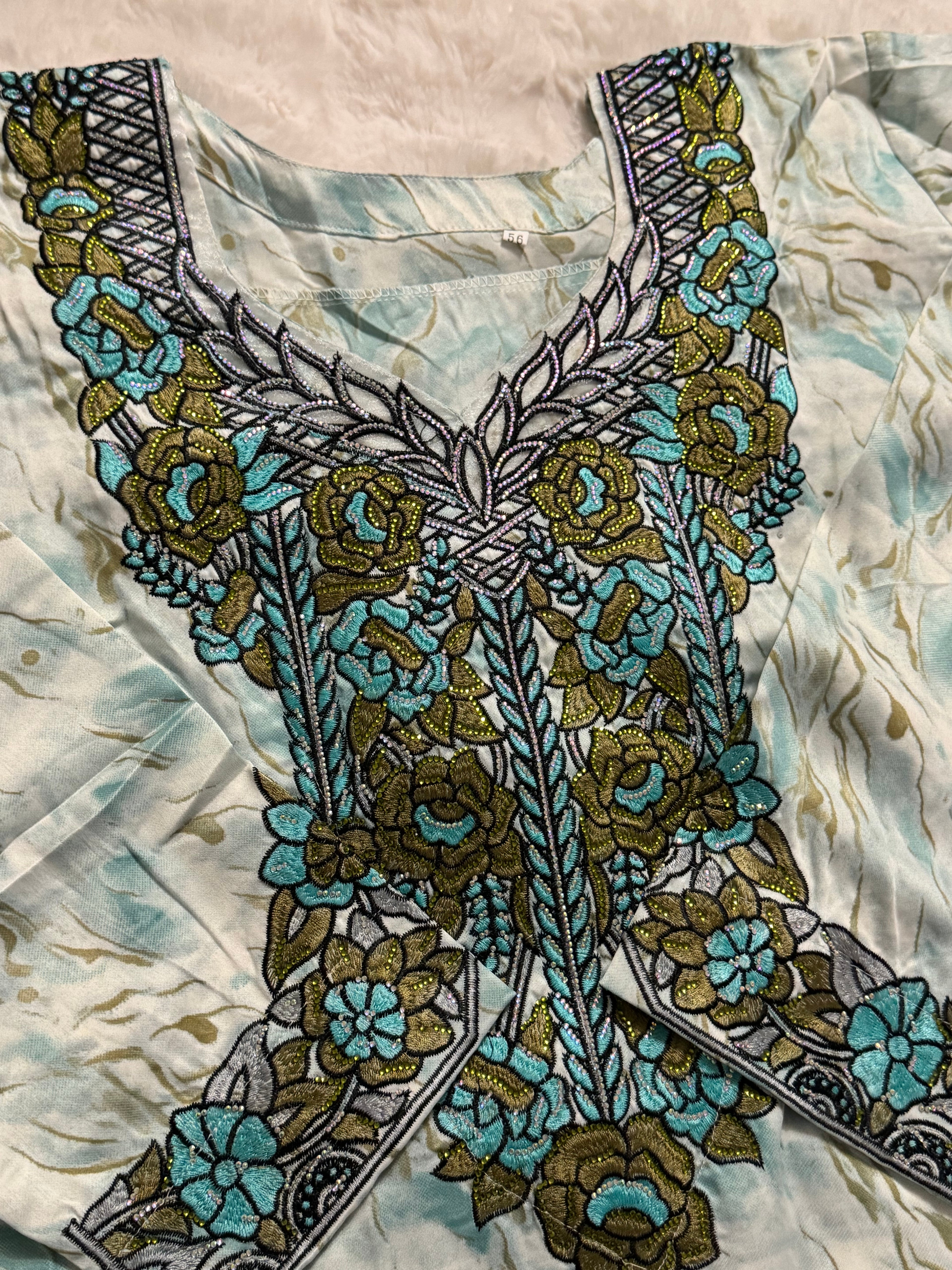 Mukhawar avec un foulard