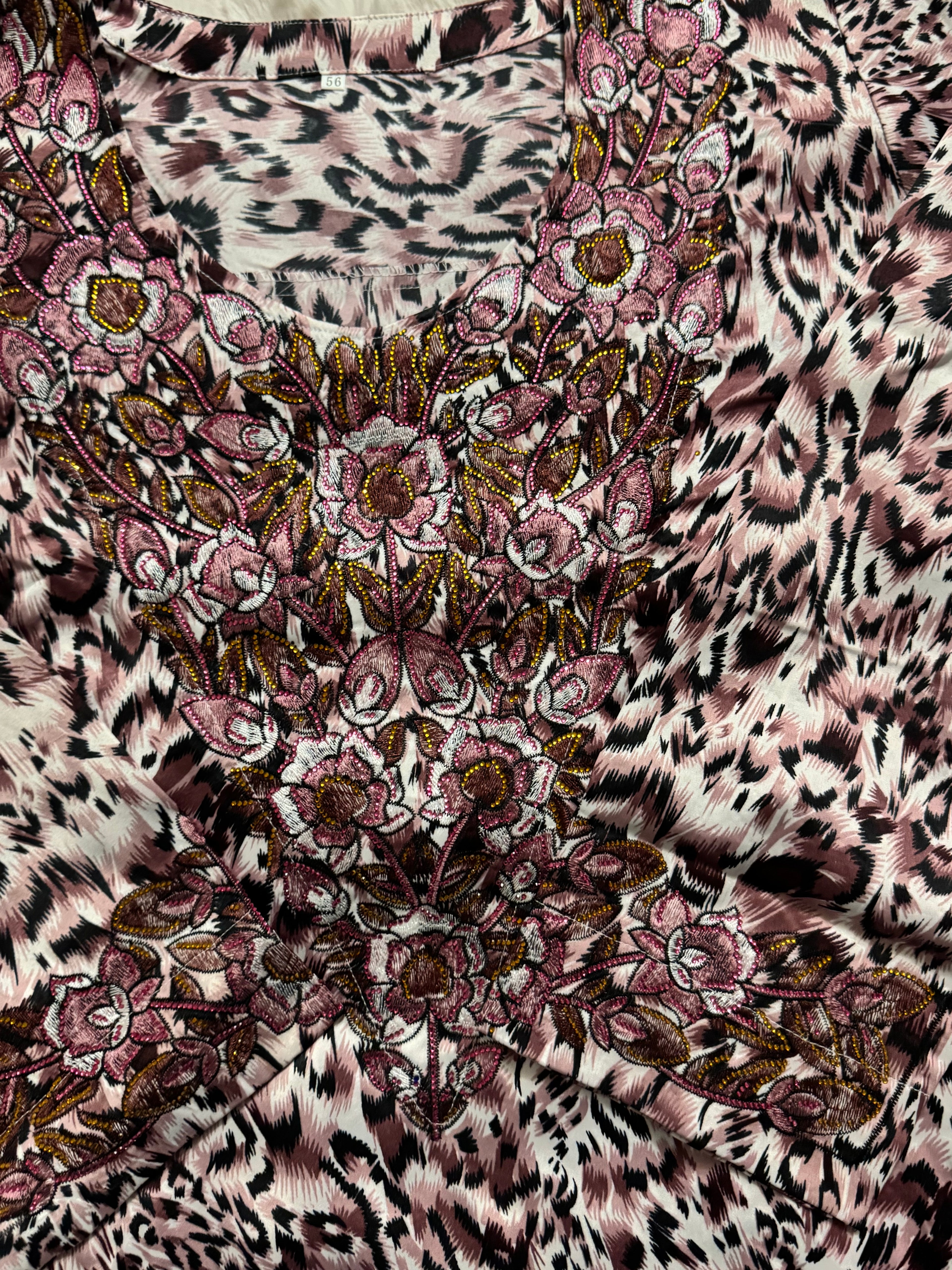 Mukhawar avec un foulard