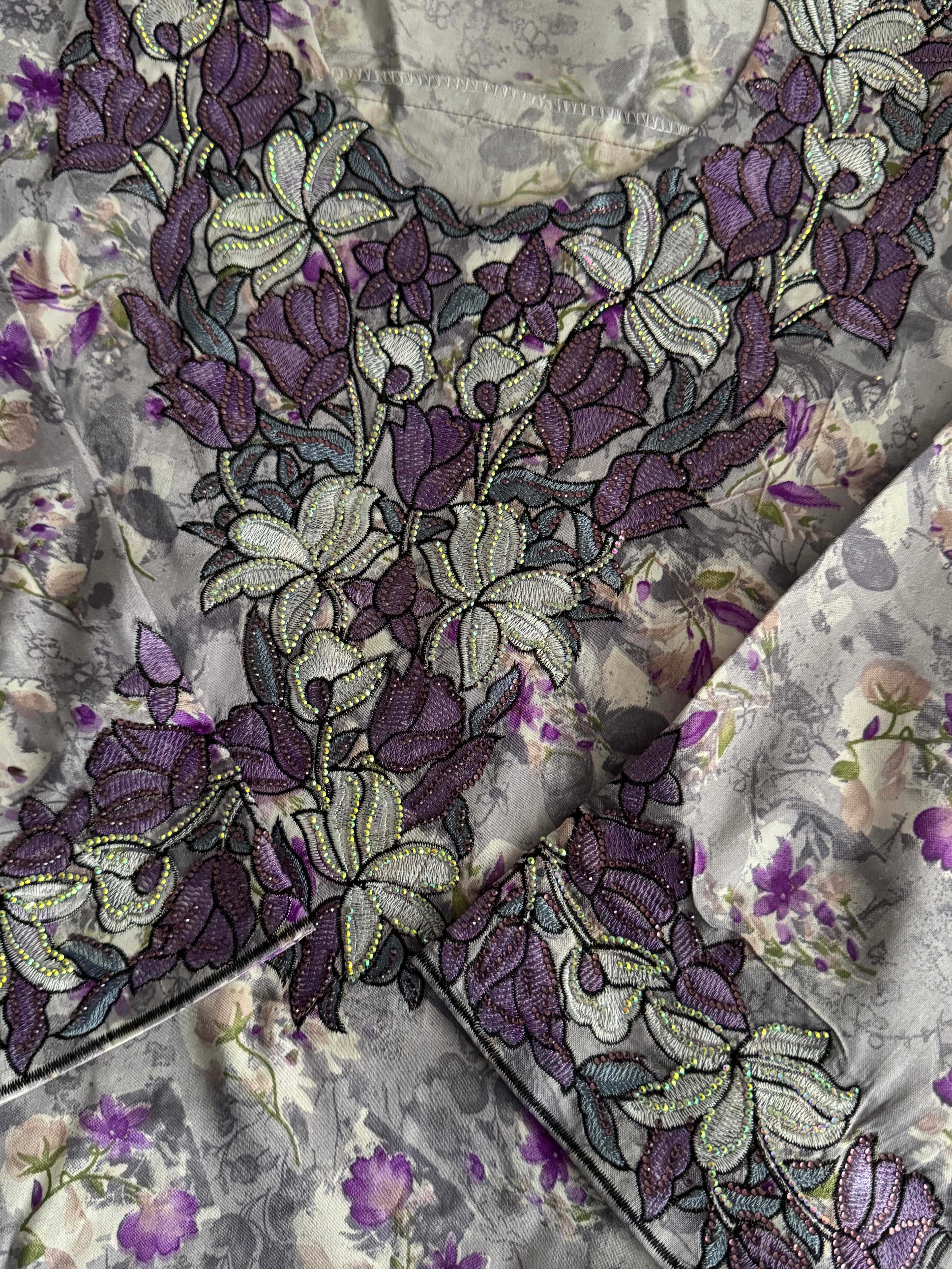 Mukhawar avec un foulard