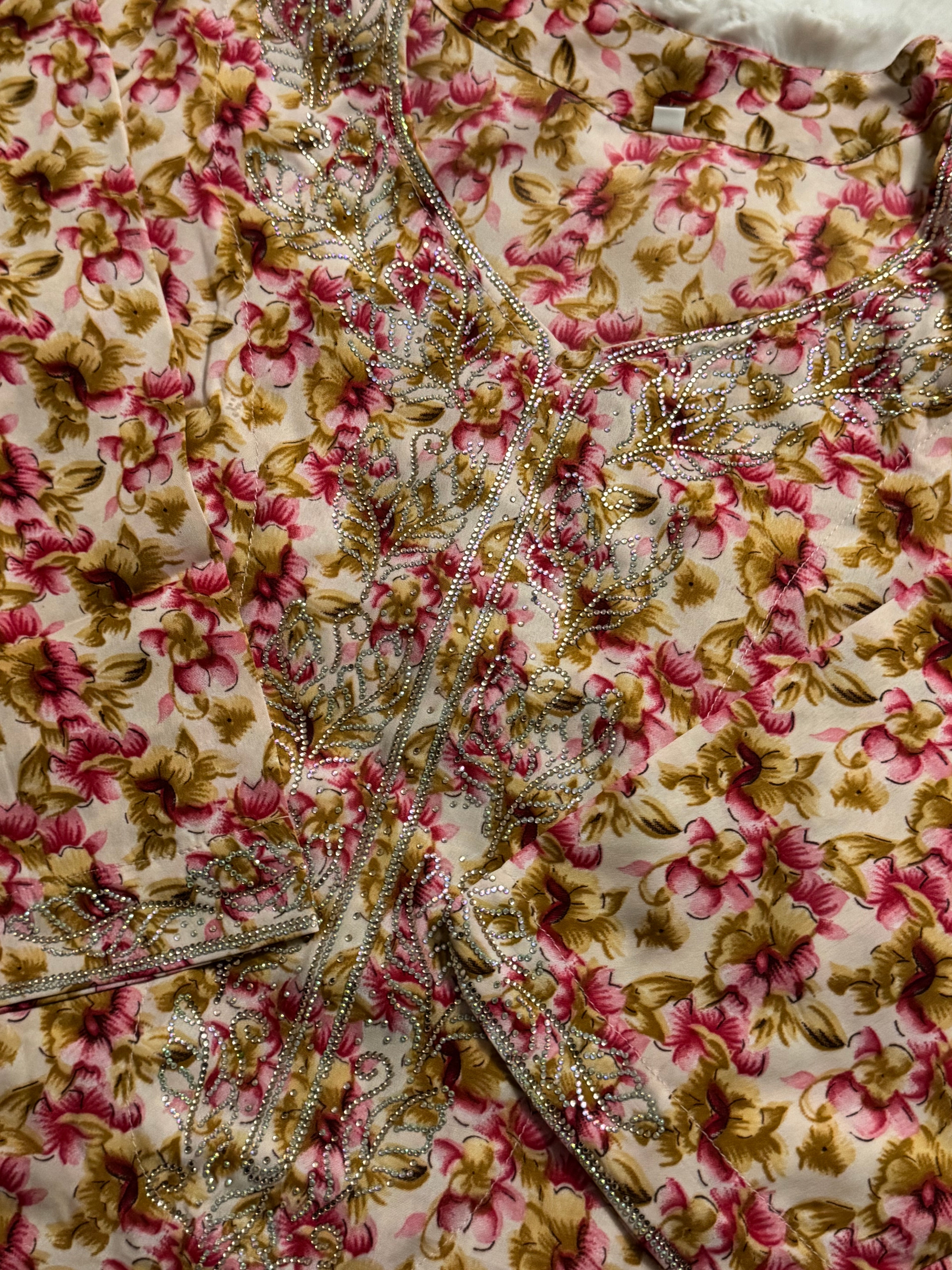 Mukhawar avec un foulard