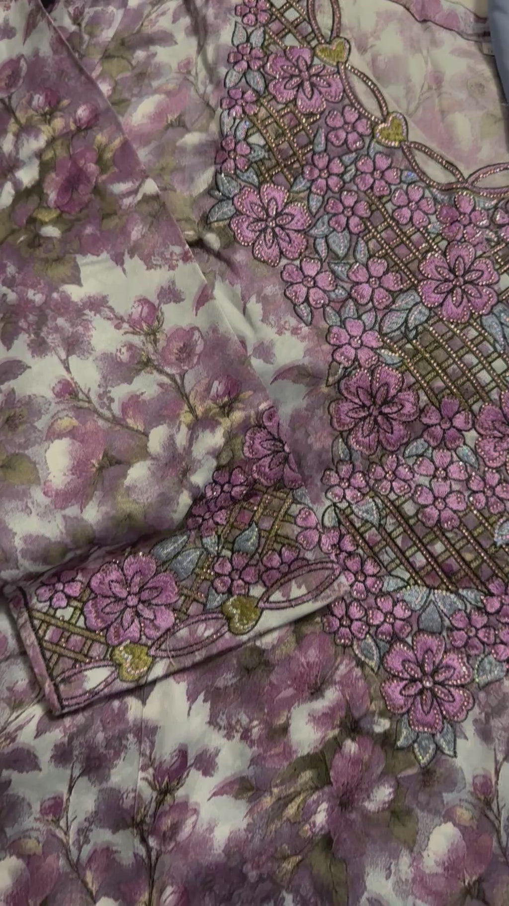 Mukhawar avec un foulard